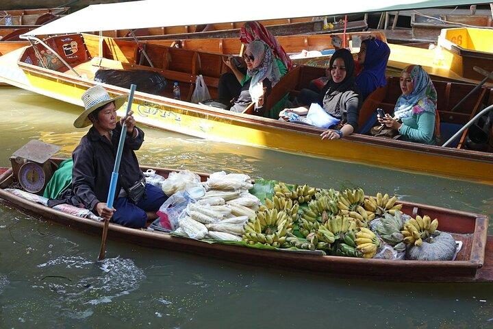Private Full Day Floating Market and Kanchanburi Tour from Bangkok