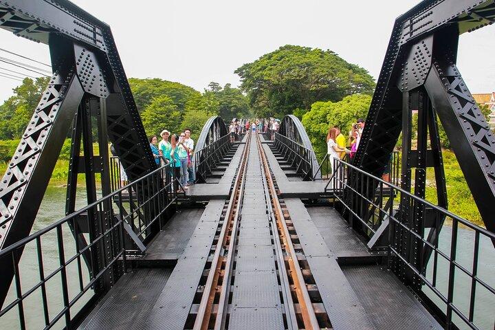 Private Full Day Floating Market and Kanchanburi Tour from Bangkok