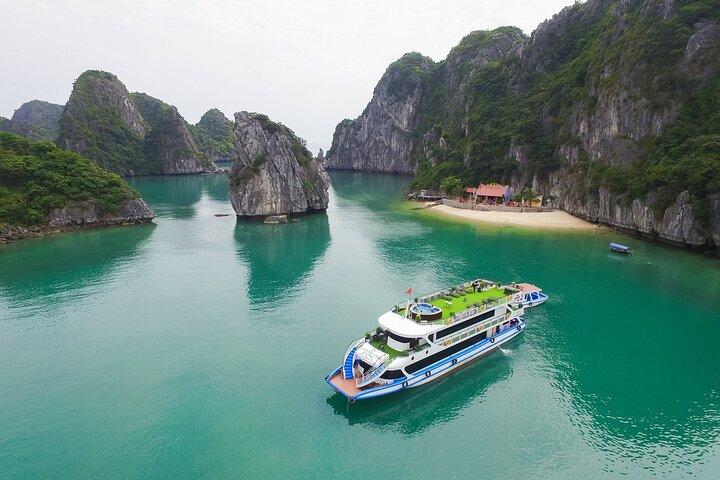Full Day Halong Bay Tour with Lunch