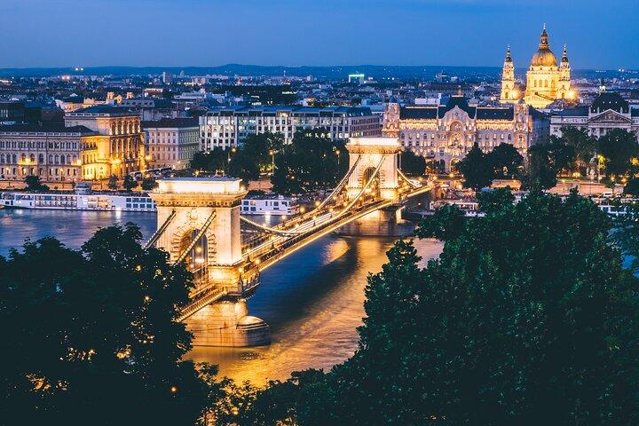 Classic Budapest Private Walking Tour