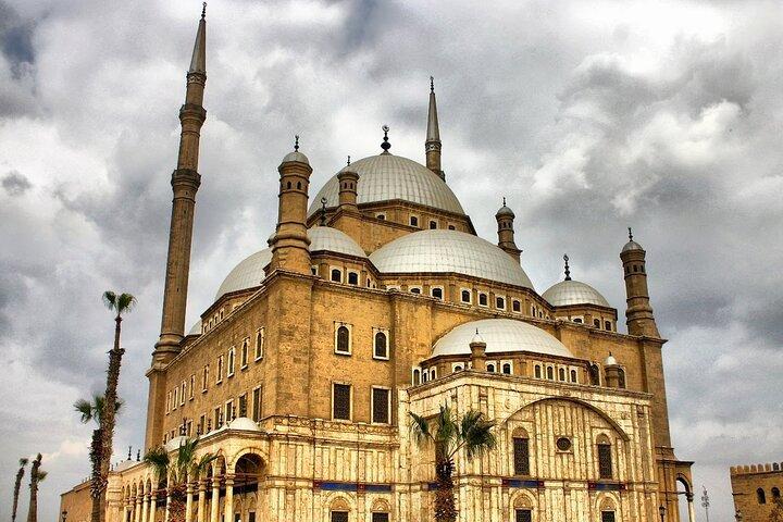 Cairo Layover Tour to old Egyptian Museum and Citadel