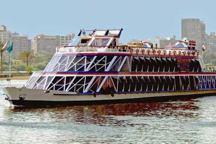 nile dinner cruise