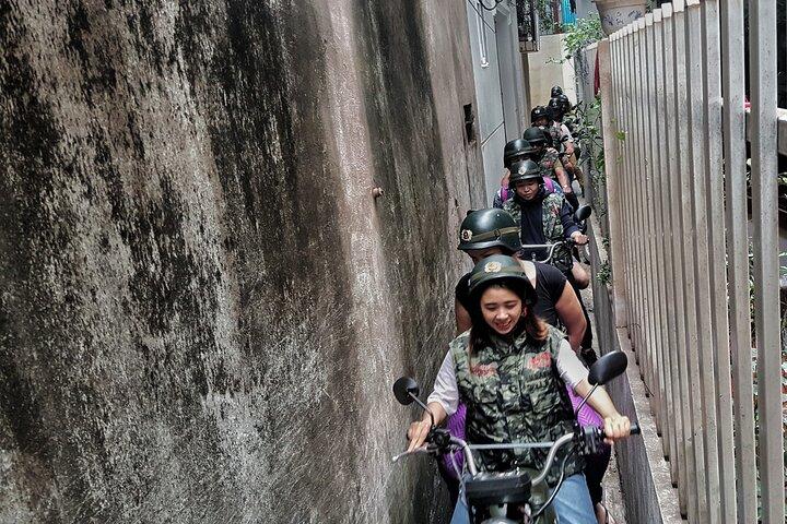 Hanoi Motorbike Tour: Food, Culture and Fun by Vintage Motorbike