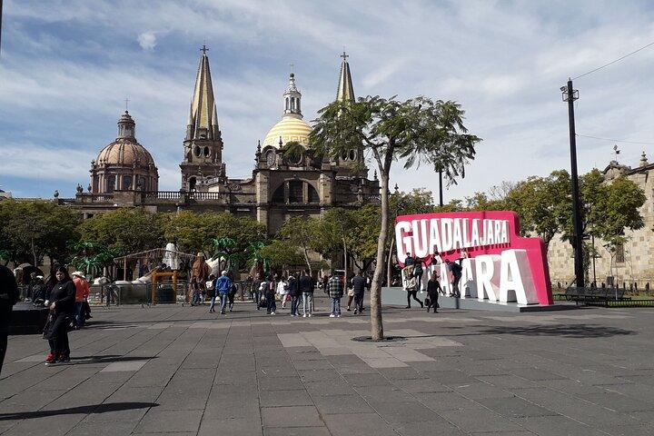 Private Walking Tour Guadalajara History and Murals with Guide