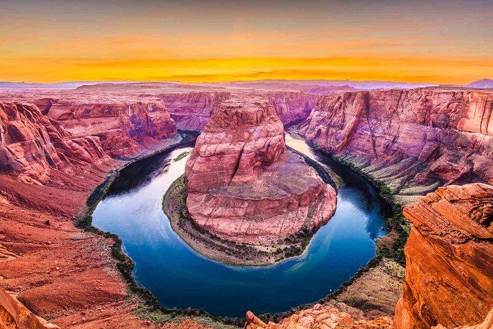 Upper or Lower Antelope Canyon & Horseshoe Bend Tour from Page