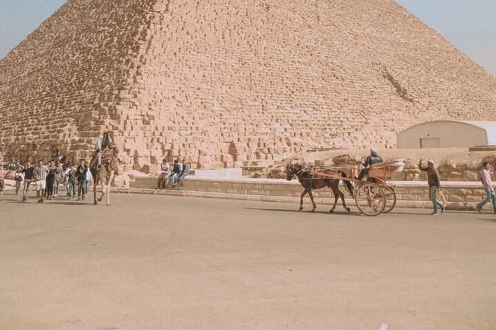 5 Hours Private Tour to Giza pyramids Sphinx and Old Coptic Cairo