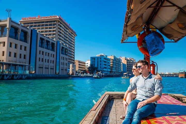 Dubai: Photography Tour in Al Fahidi District w/Abra Ride