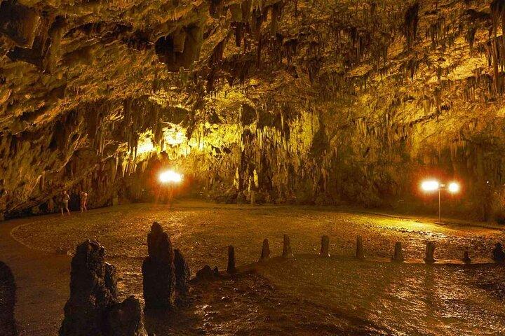 Half Day Melissani Lake and Drogarati Cave Tour with Myrtos Swim
