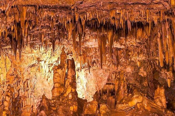 Half Day Melissani Lake and Drogarati Cave Tour with Myrtos Swim