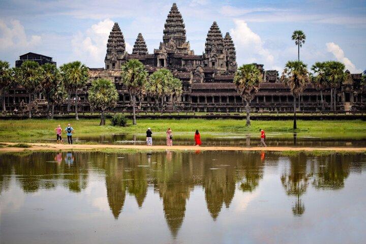 3-Day Taxi Tour: Small Tour, Big Tour & Outside Tour By English Speaking Driver