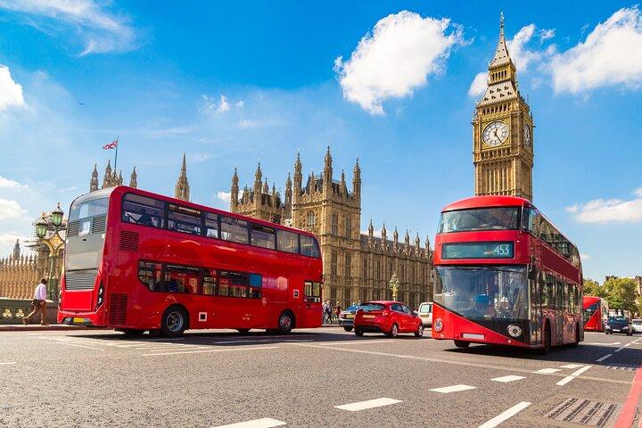 London Family-Friendly Walking Tour with Fun Activities
