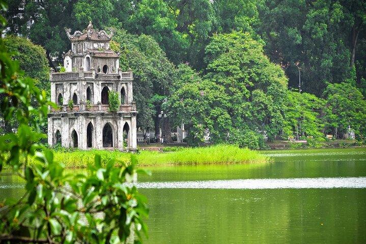 Hanoi Private Day Tour: Hidden Gems, Hoa Lo Prison, Train Street