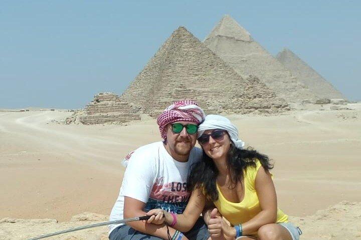 Giza Pyramids, Sphinx, Sakkara & Dahshur Private Day Tour