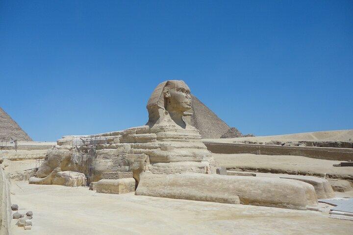 Giza Pyramids, Sphinx, Sakkara & Dahshur Private Day Tour
