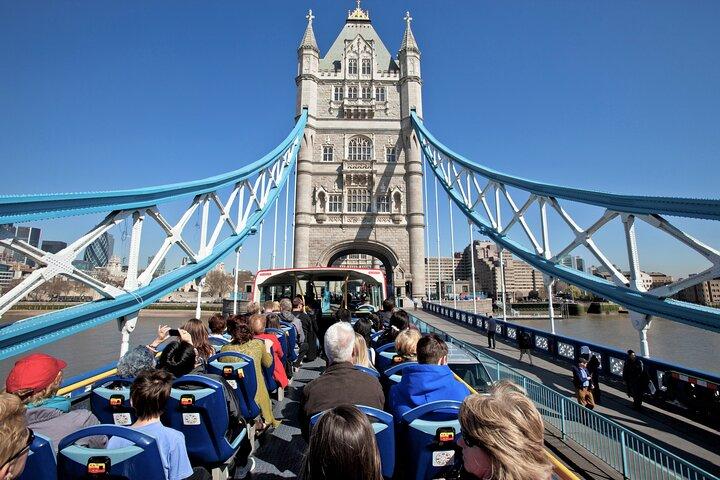 London Tootbus Hop-on Hop-off (Optional Thames Cruise)
