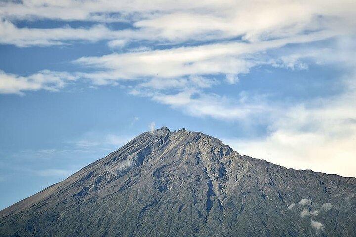 4 Days Mount Meru Private Trekking