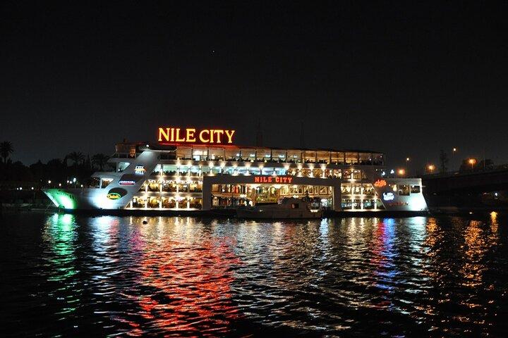 Private Dinner Cruise on the Nile in Cairo with Show