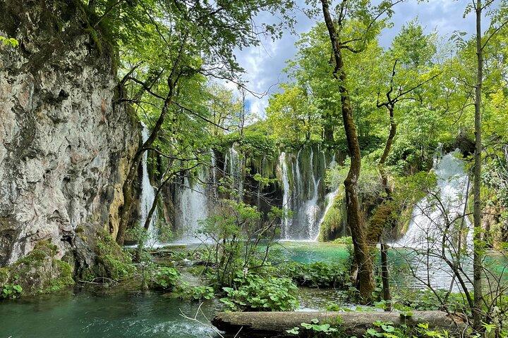 Plitvice Lakes with Ticket & Rastoke Guided Tour from Zagreb