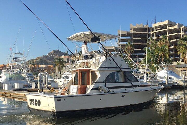 5-Hours Private Fishing Experience in Cruiser in Cabo San Lucas