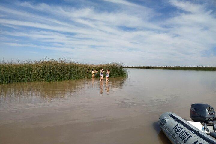 Tigre Safari Delta (4 hours PRIVATE boat tour, Buenos Aires view)