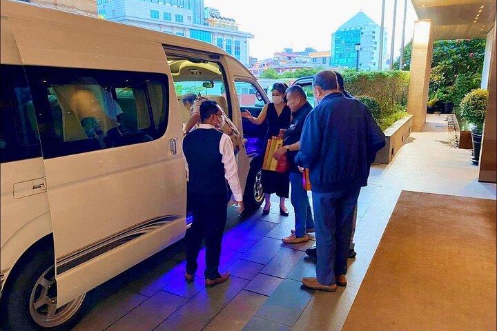 Private Taxi Transfer Siem Reap - Bangkok Car - Minivan