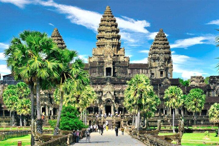 Siem Reap 5 Day Private Tour: Angkor Temples & Floating Village