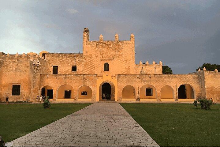 Chichen Itza + Cenote Suytun & Cenote Ik Kil + Valladolid
