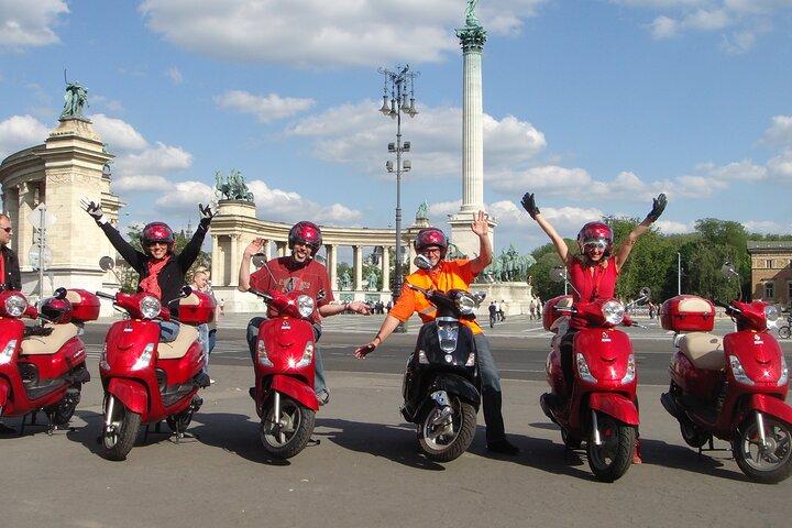 Budapest Grand Vespa Tour