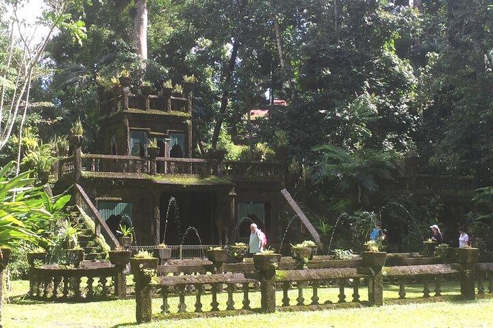 Cairns: Paronella Park Night Tour, Small Group