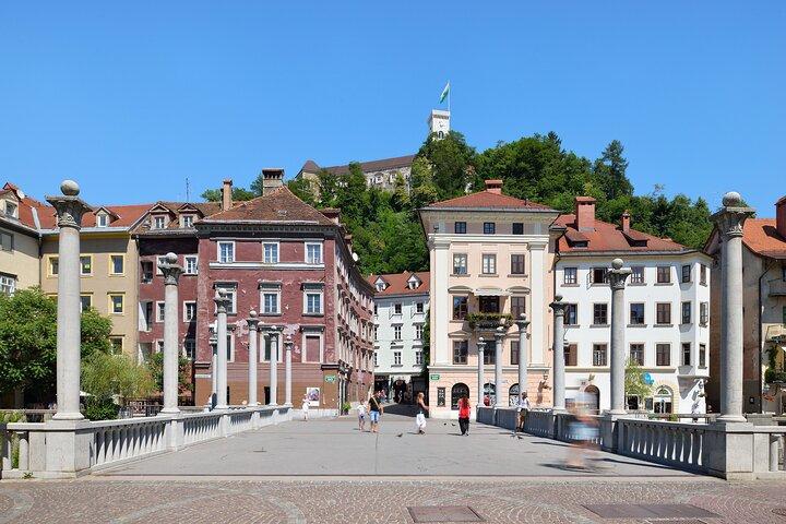 Private Ljubljana Walking Tour: Old Town, UNESCO & Market