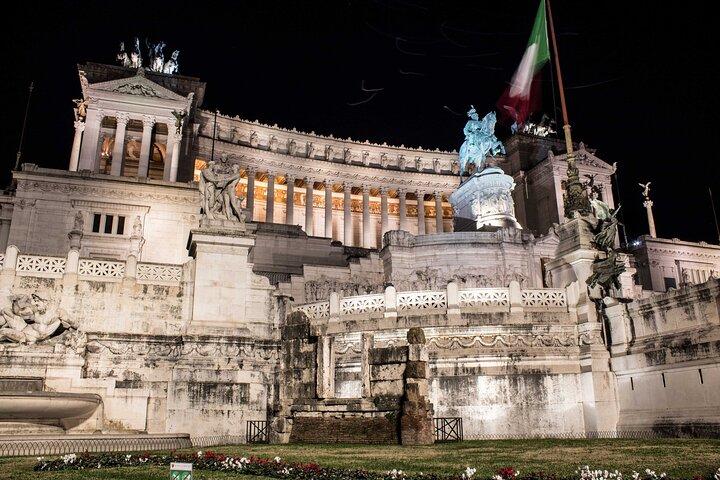 Colosseum & Ancient Rome by Night Guided Walking Tour
