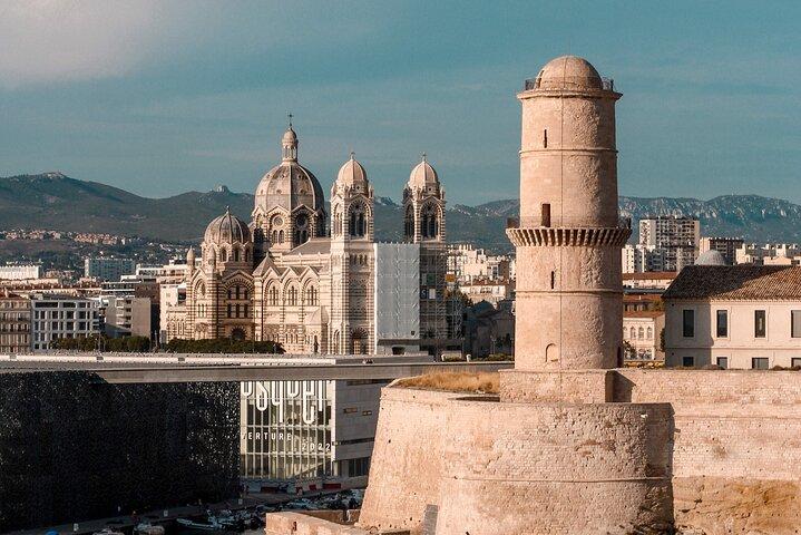 Marseille Self-Guided City Walking Tour & Scavenger Hunt