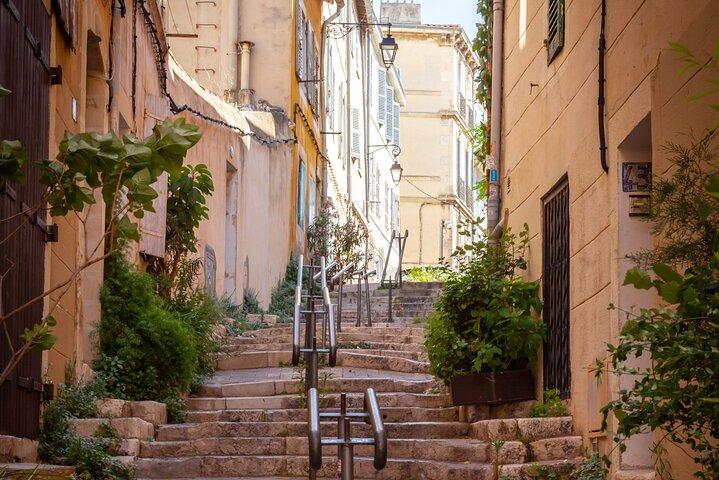 Marseille Self-Guided City Walking Tour & Scavenger Hunt