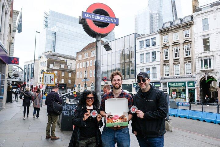 Delicious Doughnuts & Tea: Small-Group Borough Market Experience