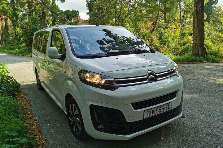 Private Transfer by 8 seats van from and to Dubrovnik Airport