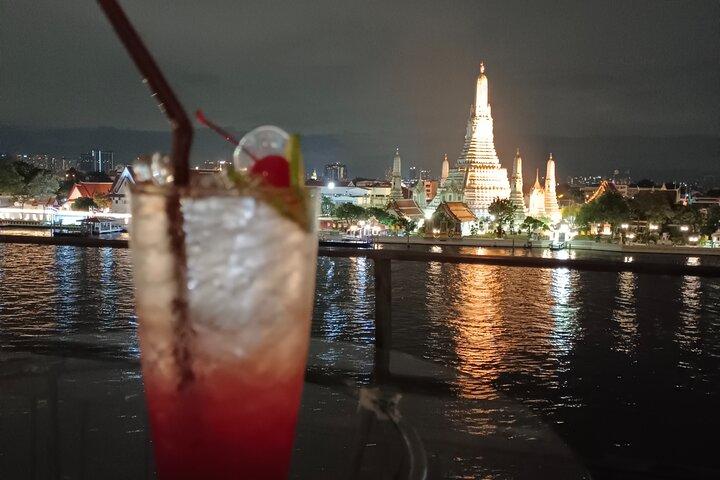 Private Tour : Bangkok Night Private Tuk Tuk Tour and Street food