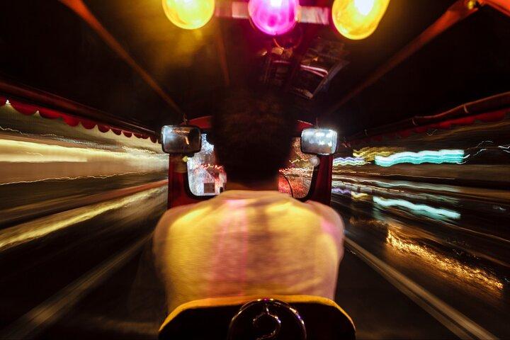 Private Tour : Bangkok Night Private Tuk Tuk Tour and Street food
