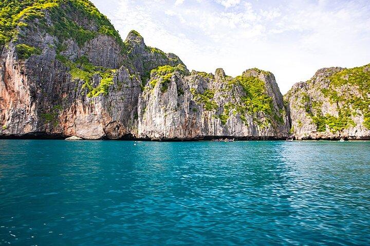 Phi Phi, Maya, Khai and Pileh Day Trip by Speed Catamaran From Khao Lak