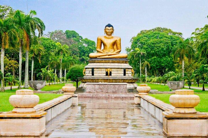 2 Days Private Vehicle With Driver in Sri Lanka