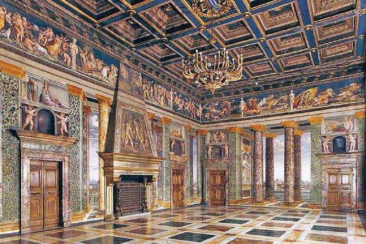Villa Farnesina and Trastevere District Tour in Rome