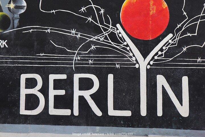 East Berlin's Street Art: Private Walking Tour