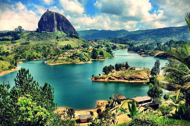 The best private tour to Guatapé and Helicopter ride + Guatapé's rock +Boat ride