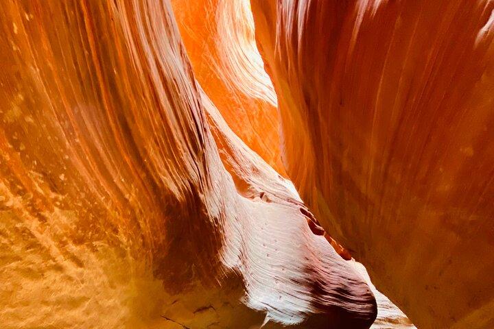 Peek-a-Boo Slot Canyon Guided Hike (Small Group)