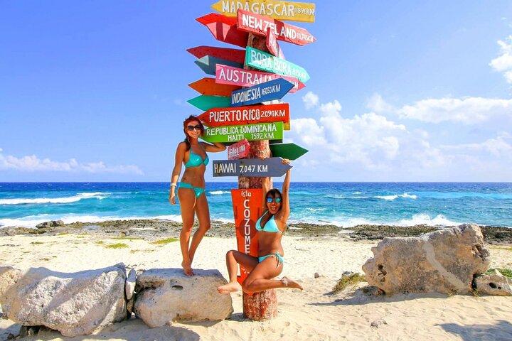 Underwater Snorkel Experience day in Cozumel with Transportation from Cancún