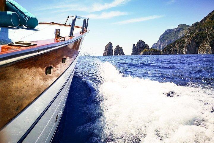 Half Day Private Boat Tour of Capri