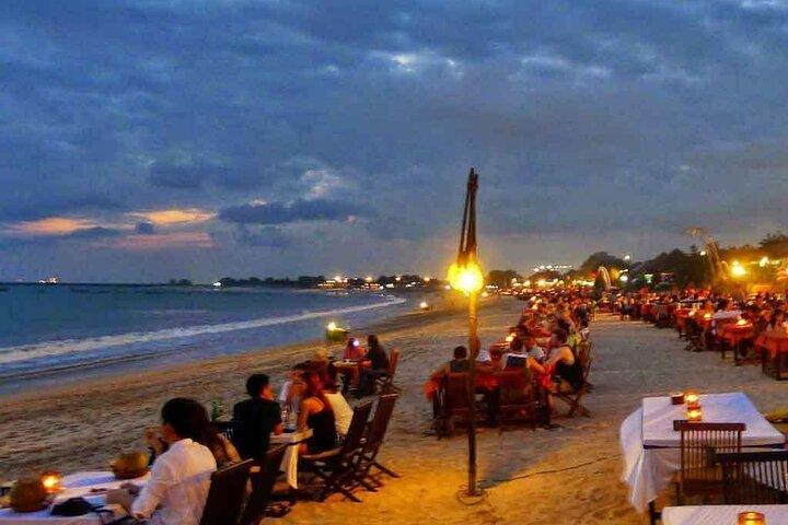 Romantic Seafood Dinner at Jimbaran beach