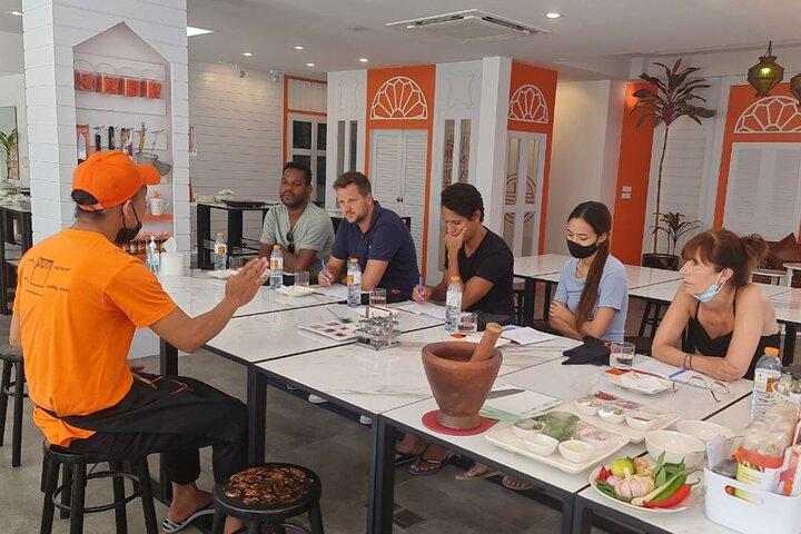 Thai Cookery Class and Market Tour in Phuket