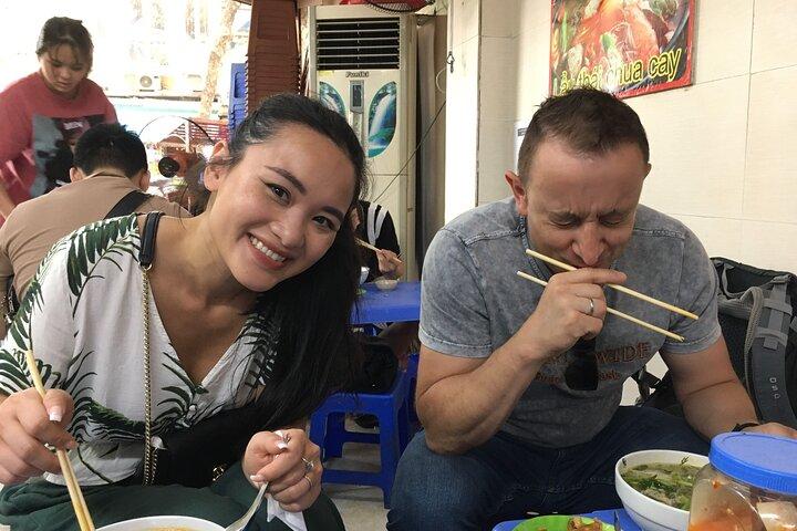 Street food on foot with a local-Asian Promise