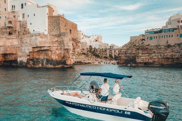 PRIVATE boat tour from Monopoli 3h or 5h with Skipper and Aperitif