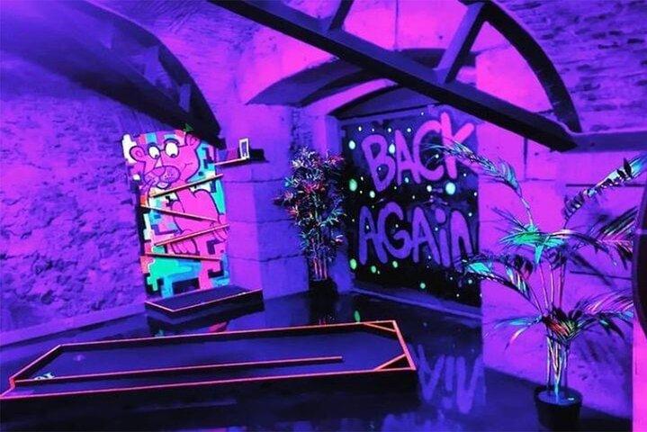 Indoor Mini Golf Experience